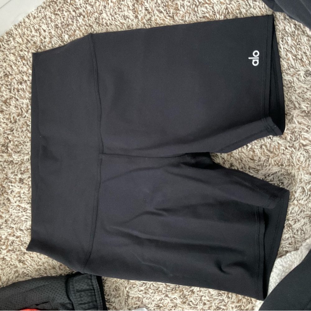 Alo Black Biker Shorts